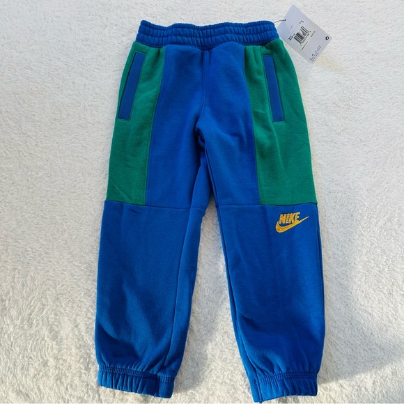 NWT Nike boys Jogger Pants and Hoodie Set Size 4T - Picture 4 of 7